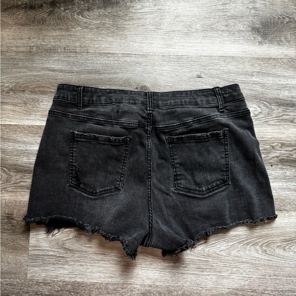 Black Denim Women's Shorts size 16 - Picture 2 of 5